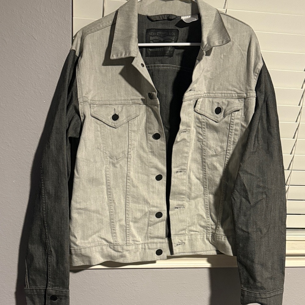 Levi’s Two-Tone Denim Jacket